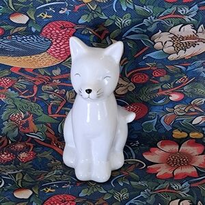 2/$20White Ceramic Cat Vase/Figurine - Home Accents